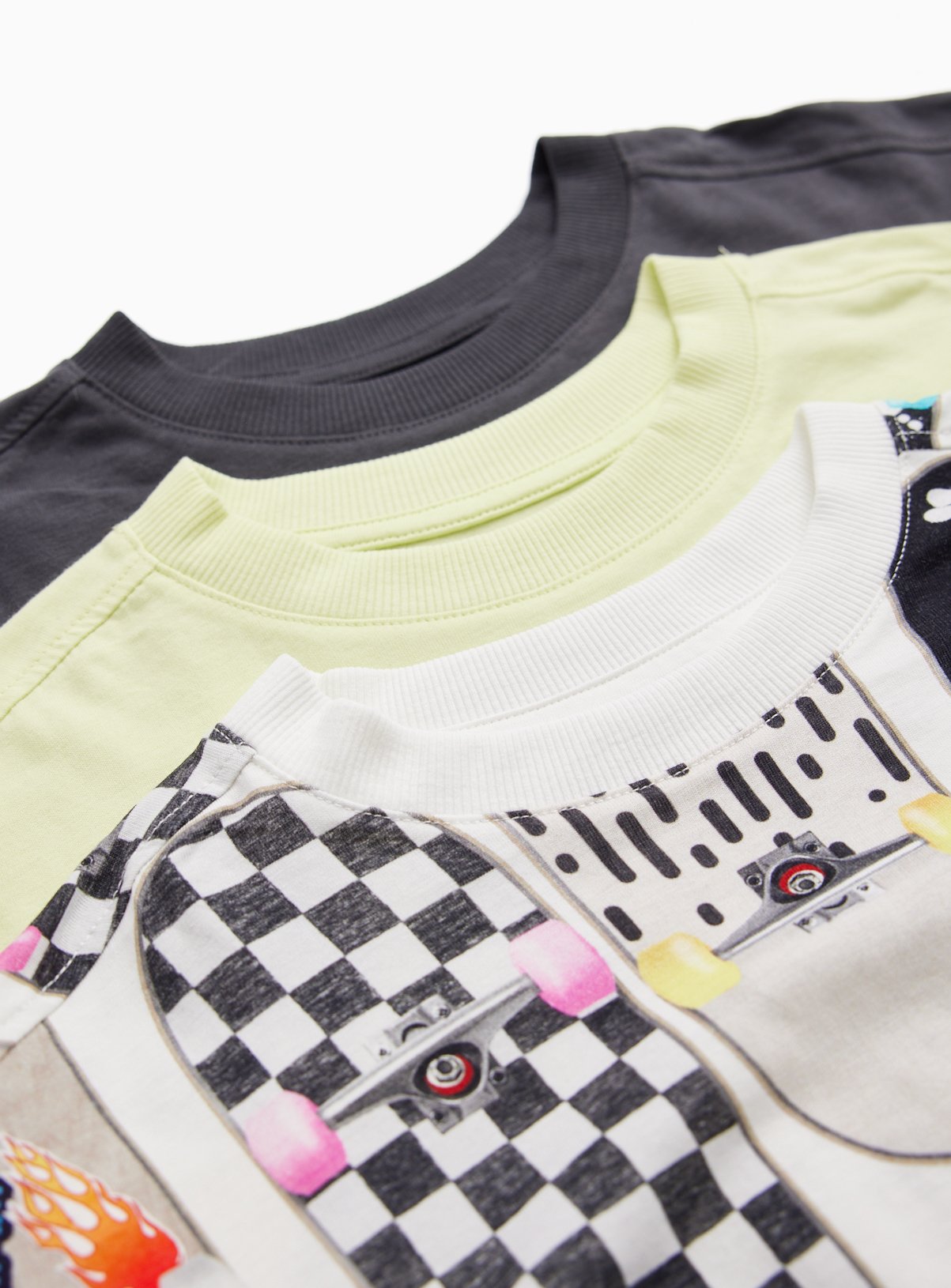 Skate Hard T-Shirts 3 Pack 10 years - Image 3 thumbnail